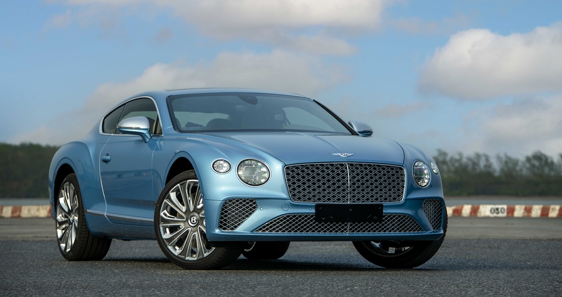 Bentley Continental GT V8 Mulliner chính hãng đầu tiên về Việt Nam